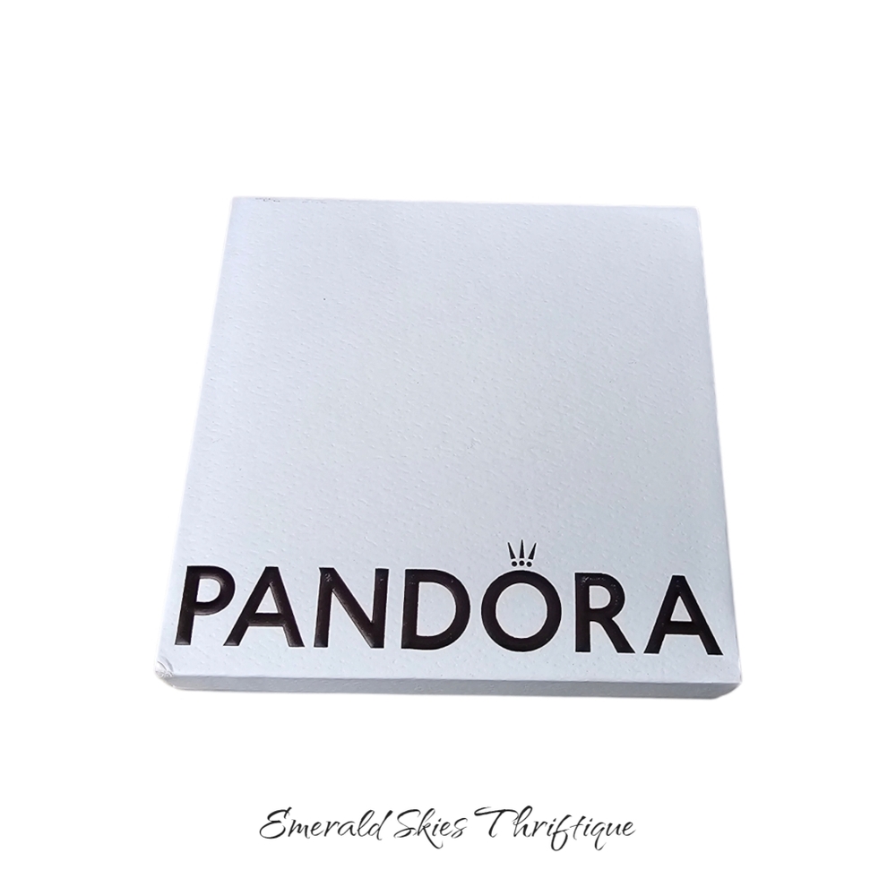 Pandora gift‎ box, BOX ONLY